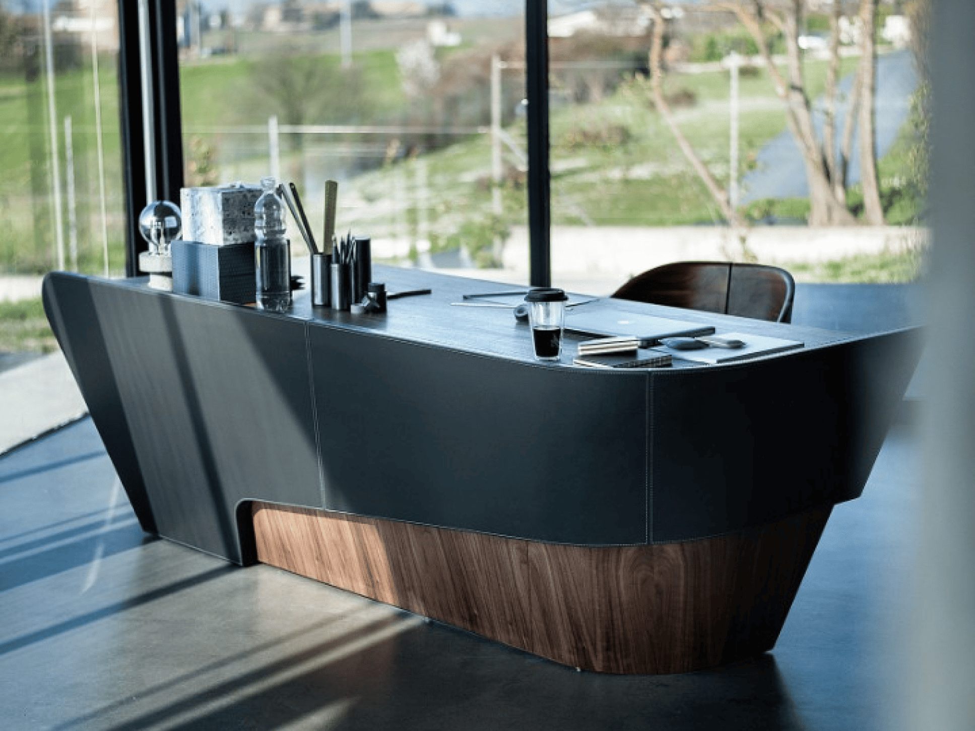 Письменный стол KLIP